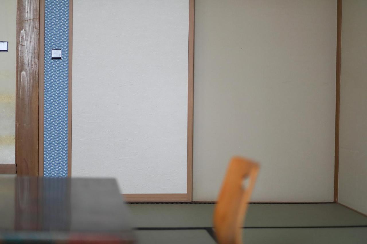 Tsukasaya Ryokan Tsuruoka Exteriör bild