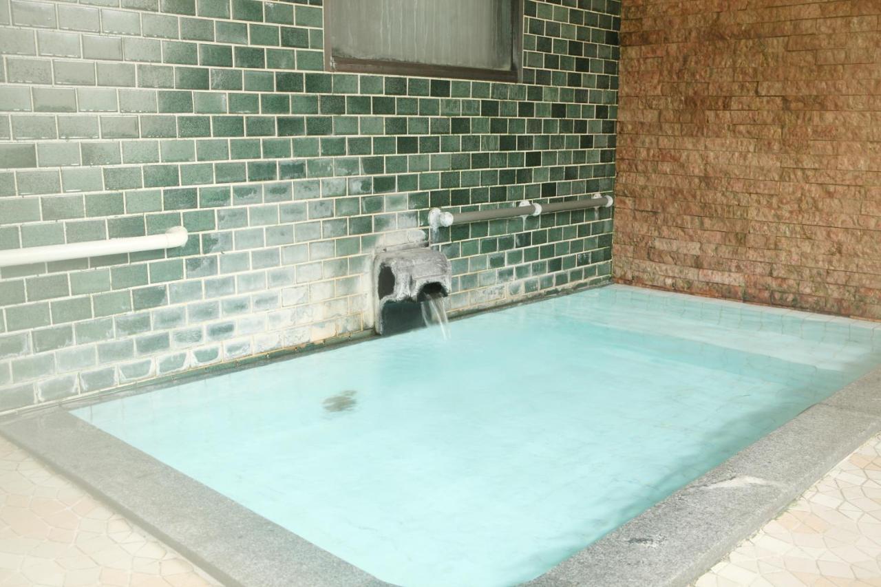 Tsukasaya Ryokan Tsuruoka Exteriör bild